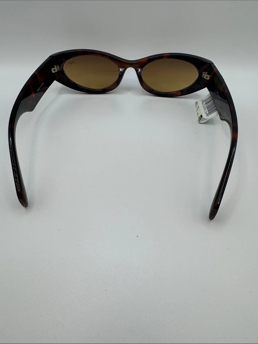 N/A stylish tortoiseshell